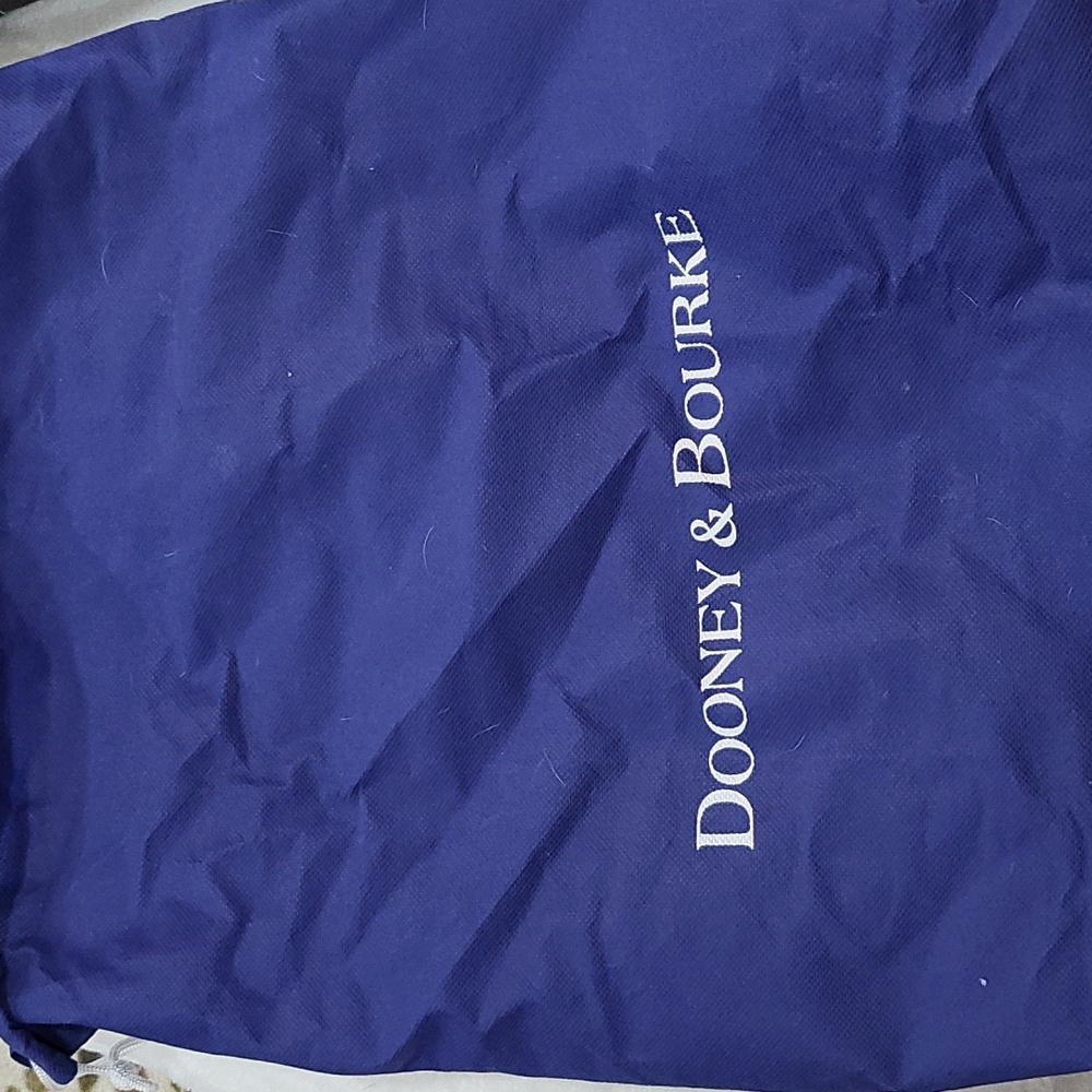 Dooney & Bourke cinch top Crossbody bag - Picture 6 of 11